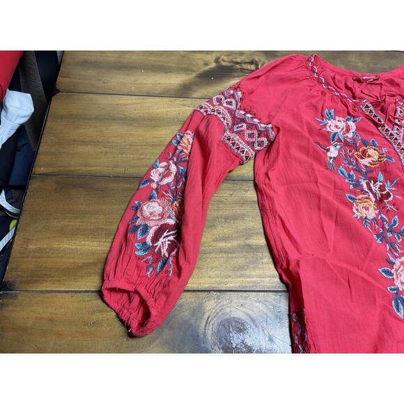 Johnny Was Workshop Medium Red Floral Embroidered V Neck Tunic Top Blouse - Picture 6 of 10